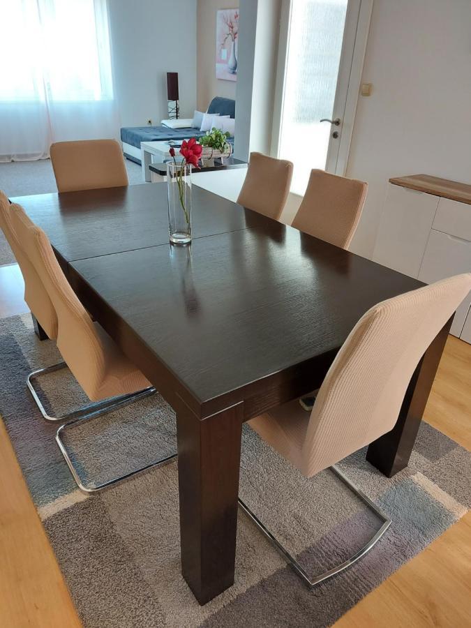 Apartman Larisa Lägenhet Kampor Exteriör bild